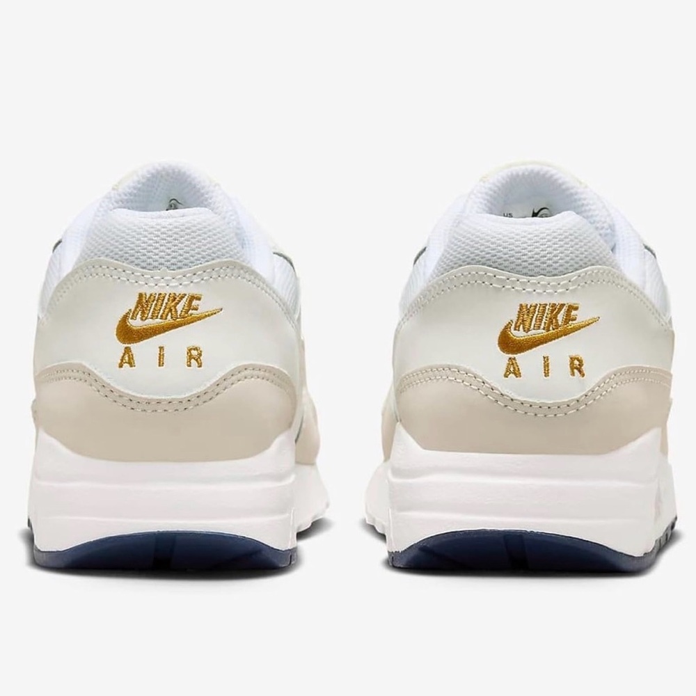 Nike Air Max 1 White Bronzine Barely Volt  Size Big Kids 1.5